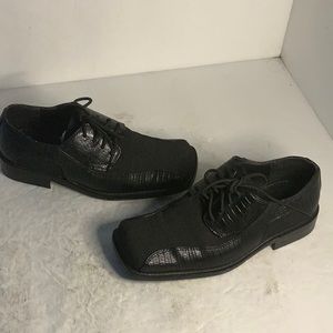 Felipe Stefano  Boys sz 2 Dress Shoes